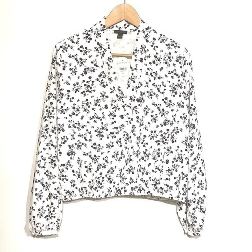 NWT Ann Taylor Blouse Black and White Floral Dressy Top xs Cinched Waist Fall